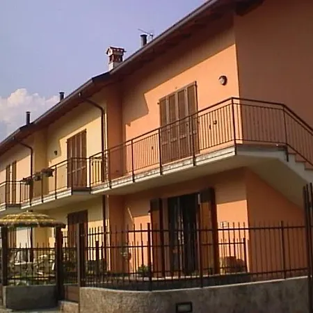 Villetta A Schiera Golden Lake Dervio